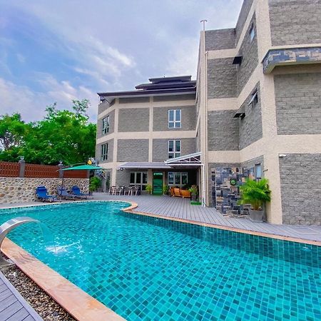 Cha Li'S Family Hotel&Hostel Pai Bagian luar foto