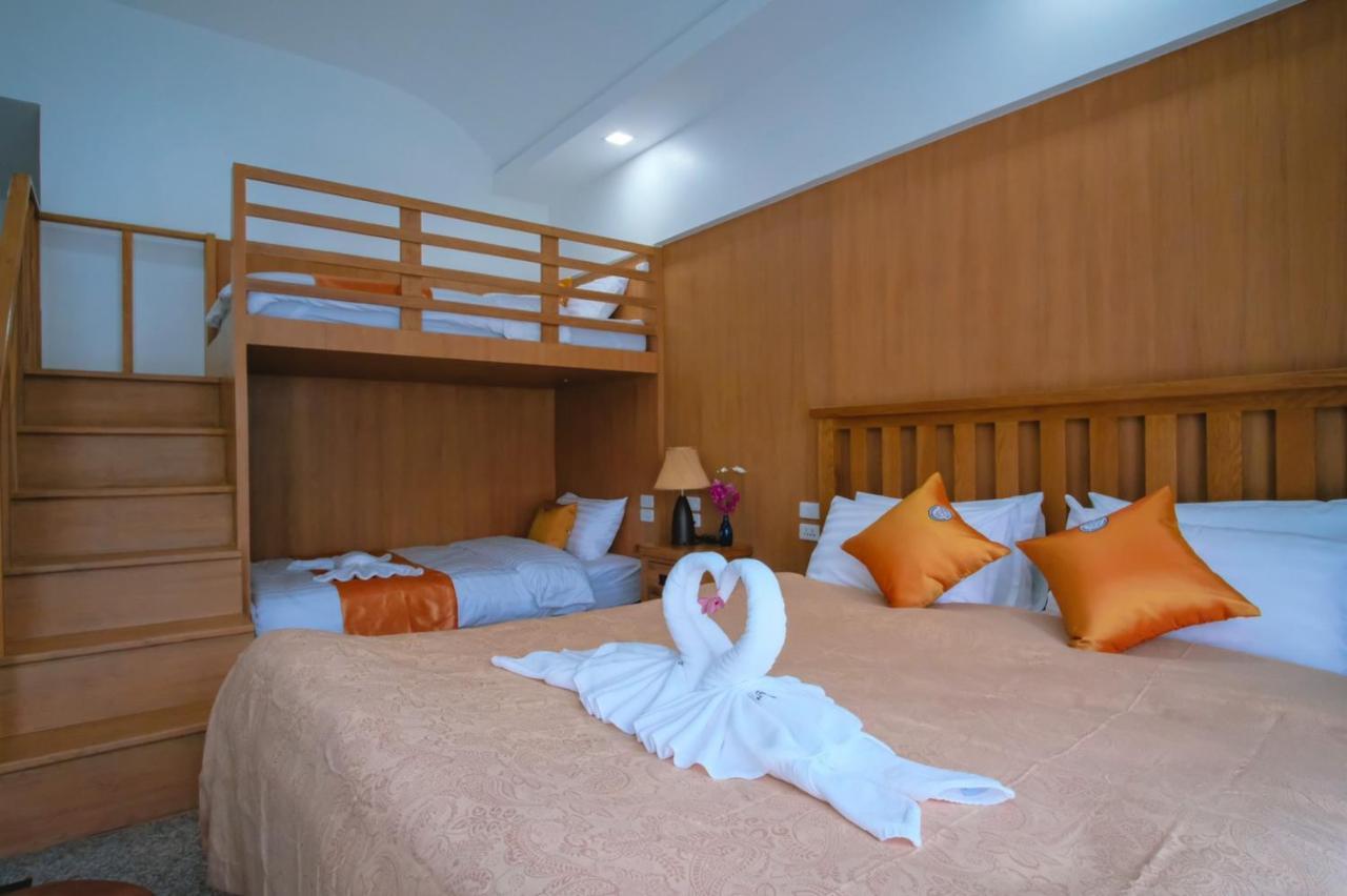 Cha Li'S Family Hotel&Hostel Pai Bagian luar foto